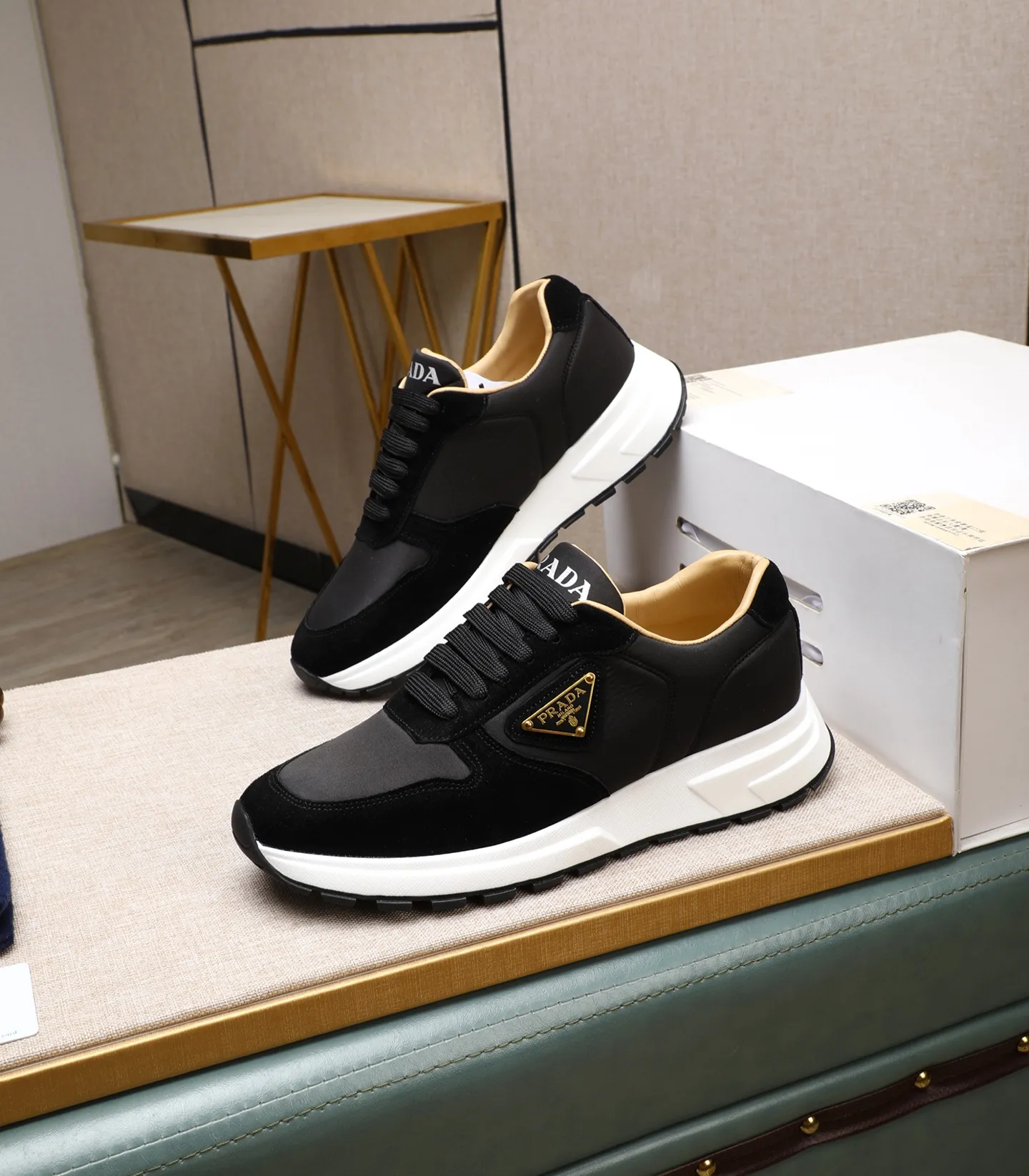 Men's shoes💰460🌹🌹[PRADA—Prada] latest model🙈original replica! 👟👟👟Available here. The workmanship is top-notch. The upper is made from Italy. 🇮🇹Imported first-layer cowhide. ❗️Breathable genuine leather lining @Suitable for travel. The original version has an enlarged engraved sole, making it suitable for all kinds of travels, showing low-key luxury. Let quality speak for itself. Color: Size: 38-44